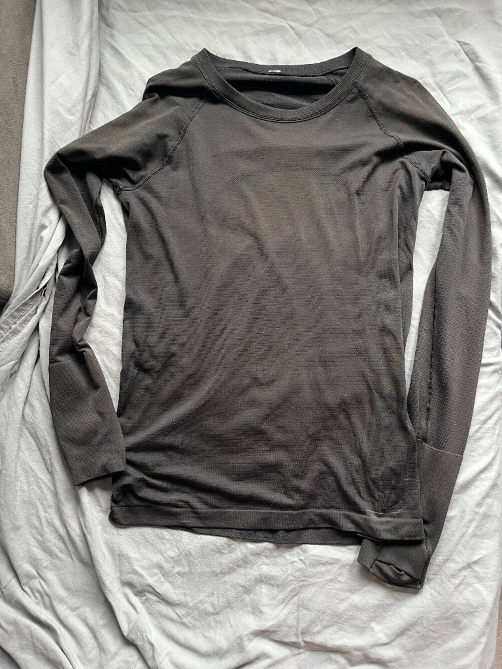Lulu Lemon Swiftly Tech Long Sleeve Shirt - Black
